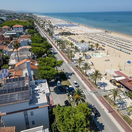 Nel Grazia * Roseto Degli Abruzzi